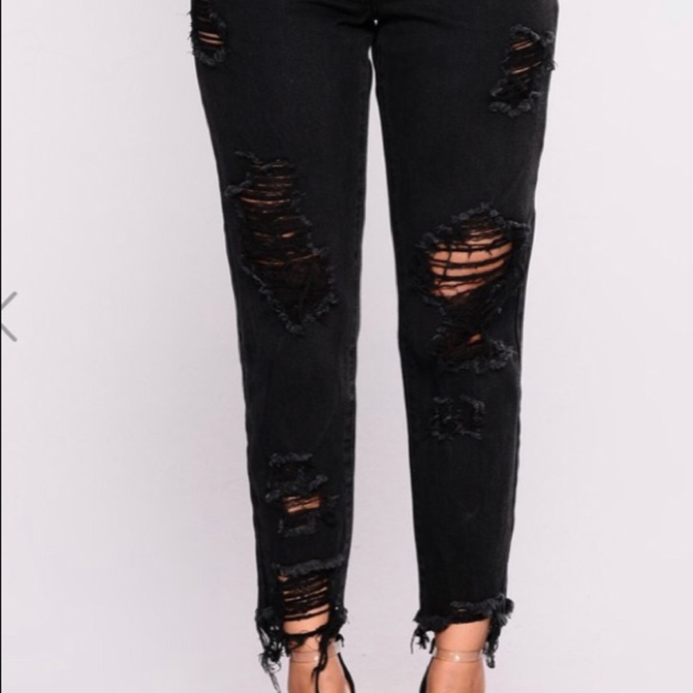 Black boyfriend jeans